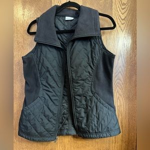 Women’s Columbia Black Vest. Size Medium